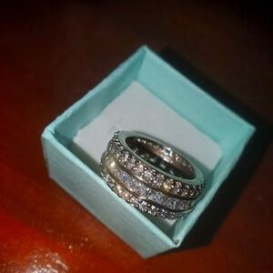 Gorgeous Silver CZ Fragrant Jewels Ring